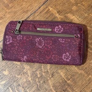Travelon Wallet Women Clutch MaroonFloral‎ Nylon Zip Around Accordion Bifold
